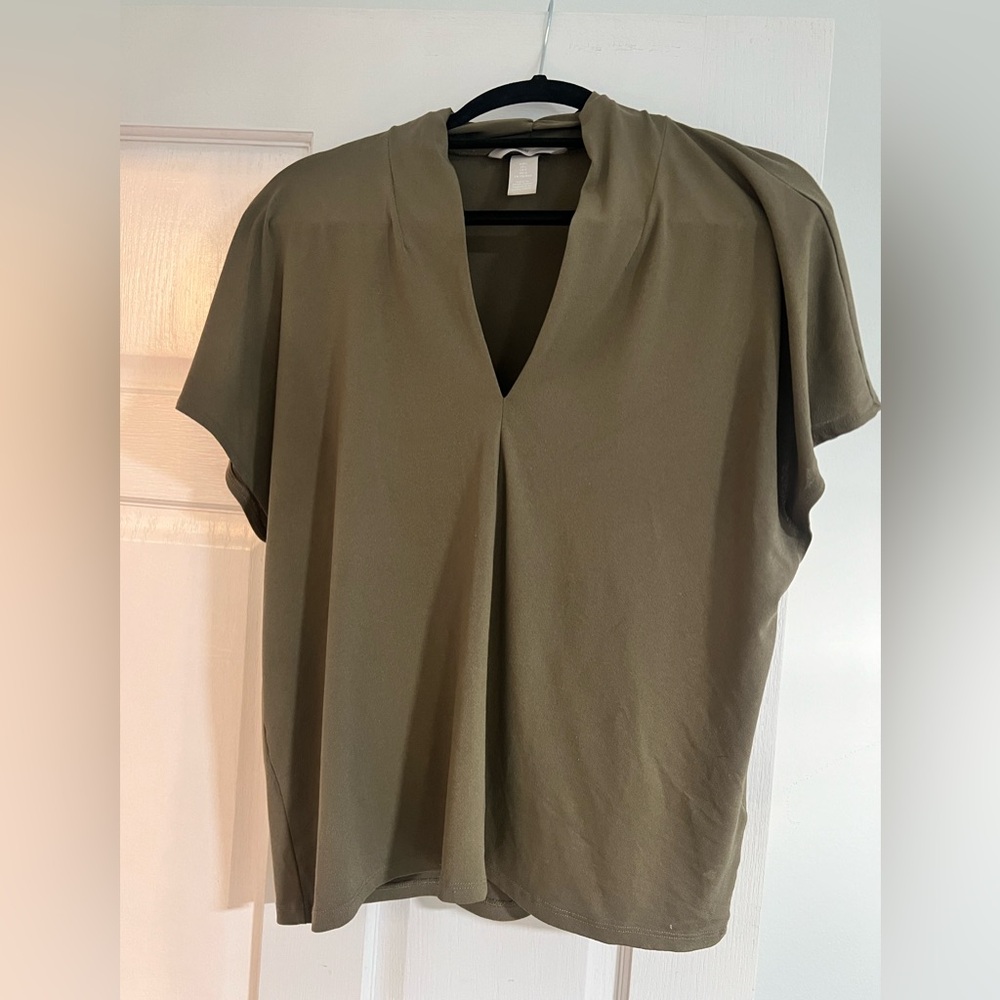 H&M Hunter green blouse